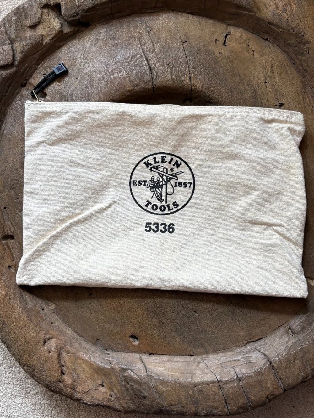 Klein Tools cotton canvas brass zipper contractor bag 11 x 17 inches
